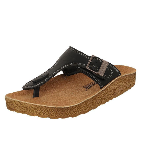 Aerowalk Black Daily Slippers - 10