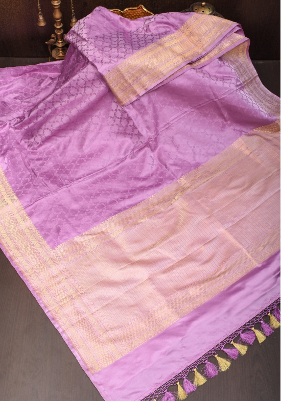 Tanchoi Banarasi Handloom Pure Satin Silk Saree in Thistle with Self Jaal and Zari Borders| SILK MARK CERTIFIE