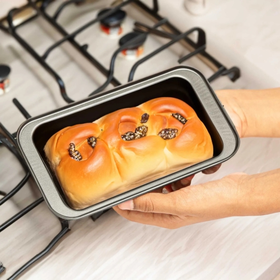 Non-stick Bread & Bake Pan