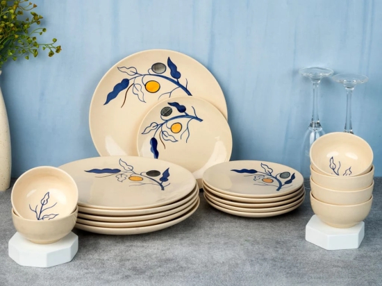 Reactive Handcrafted Premium Ceramic Dinner Set | 6 Dinner Plates, 6 Quarter Plates, and 6 Small Dinner Bowl | Stoneware | Microwave and Dishwasher Safe | Pack of 18 | Feather White