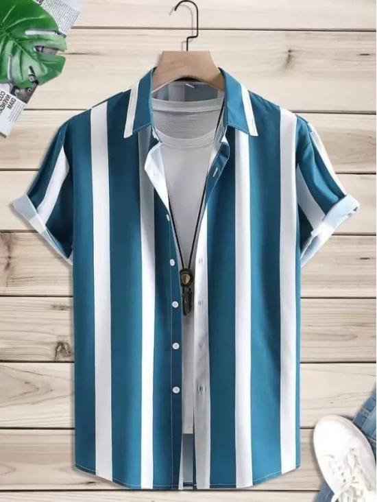 Men Regular Fit Striped Casual Shirt