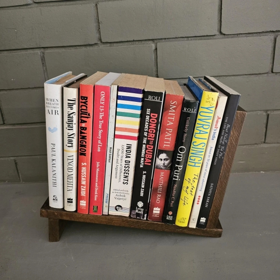 Book Stand (Solid)