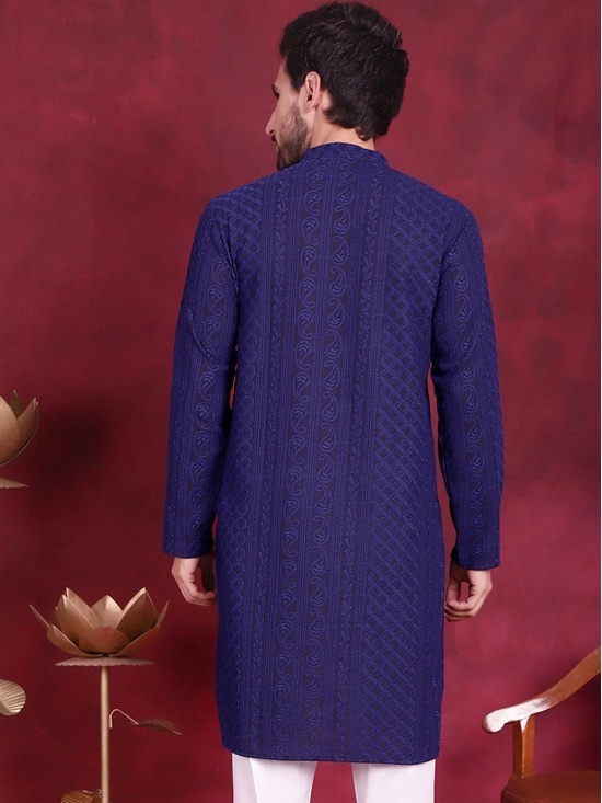 Mens Chikankari Embroidered Kurtas.-M / Navy-Blue