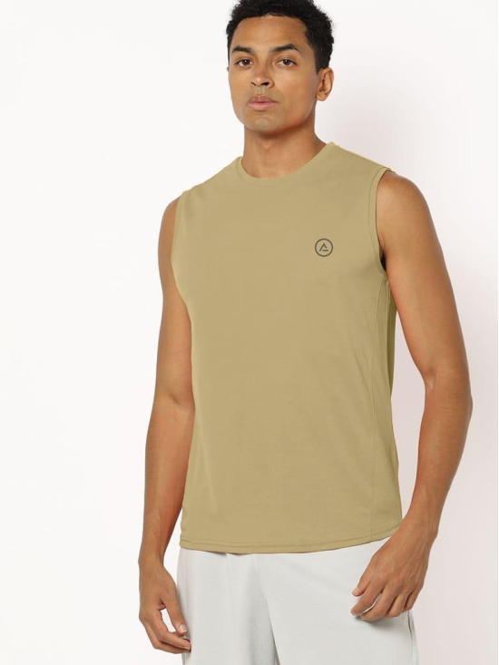 Men Beige Solid Sleeveless Sports T-shirt