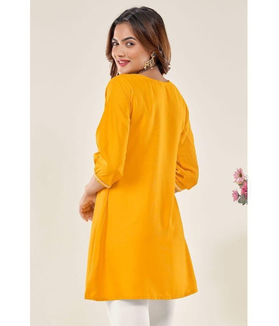 Glomee - Yellow Viscose Women's Tunic ( Pack of 1 ) - None