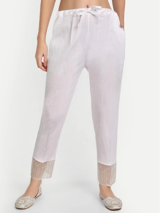 Women White Pleated Trouser