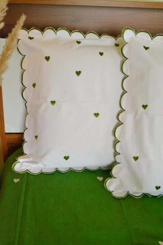 Little Hearts Green Cotton Bedsheet