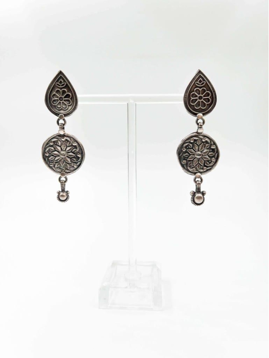 Kali oxidised silver earring with flower embossing