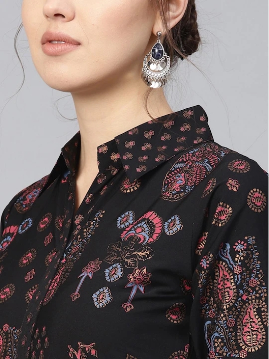 Women Black & Pink Printed Kurta with Trousers