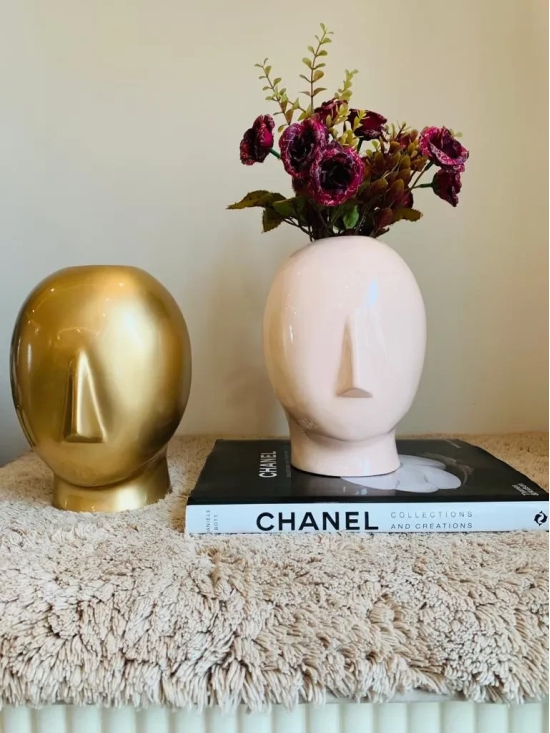 Adorable Human Face Vases-Black / H: 9 inch | L: 6 inch | W: 7 inch / Polyresin