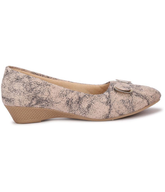 Commander - Beige Women''s Casual Ballerinas - None