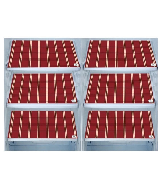 E-Retailer Set of 6 PVC Table Mats - Red