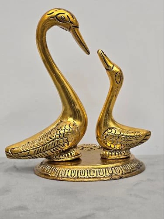 Aarna Creations Metal Sarus Pair Swan Pain | Artistic Hand Crafted Metal Swan for Decor | Carved Saras showpiece for Good Luck| Kissing Sars Pair |Fengshui Swan Pair