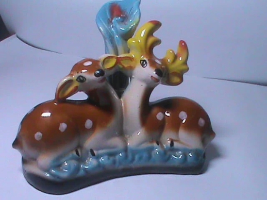 Peengan Vintage Deer Couple Figurine