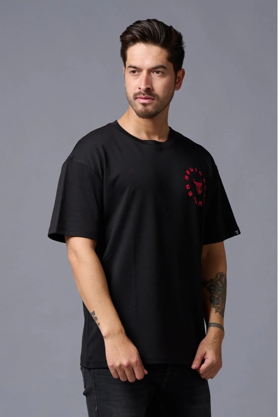 Never Give Up (in Red) Printed Black Oversized T-Shirt for Men XXL