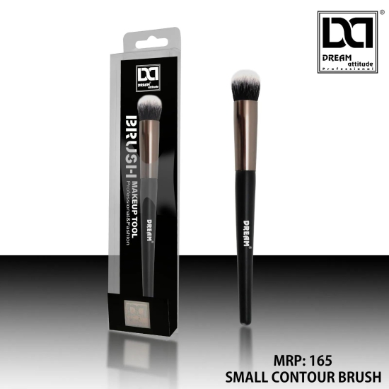 Enhance Your Glow: Introducing the DREAM Attitude Small Blush Brush DA-5