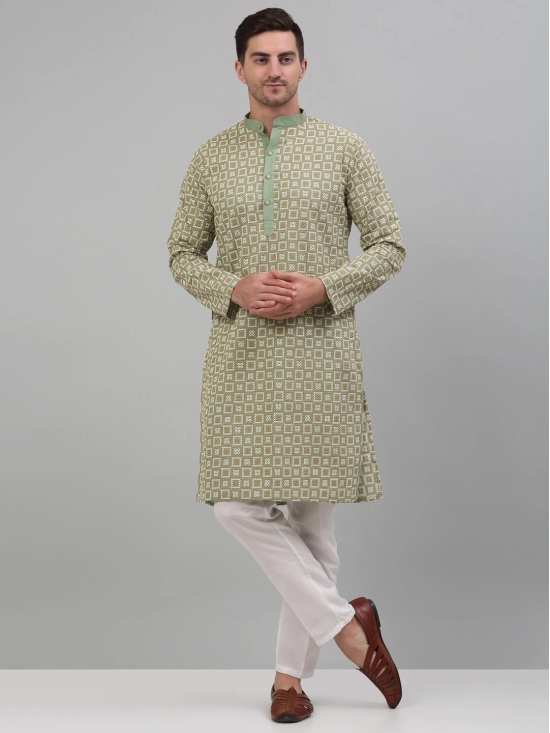 Men's Green Embroidered Kurta with Pyjama.-S / Green