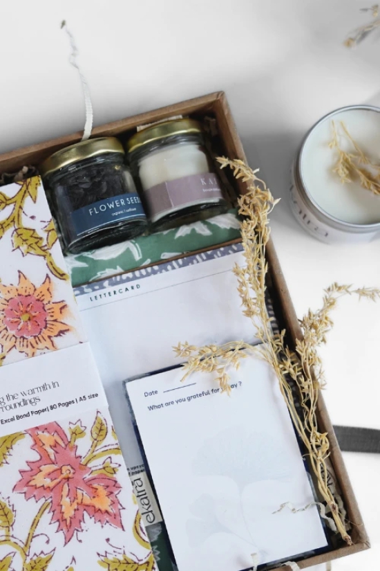 Sustainable Gratitude Hamper By Ekatra - Pink Floral