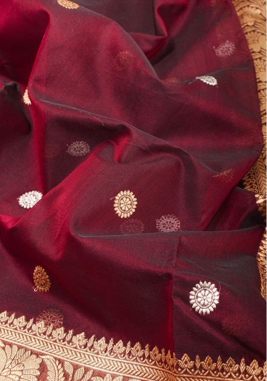 Exquisite Pure Banarasi Organza Silk Saree in Garnet with Kadhuwa Borders and Butis | SILK MARK CERTIFIED