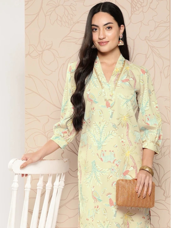 Women Floral Printed Gotta Patti Crepe Kurta