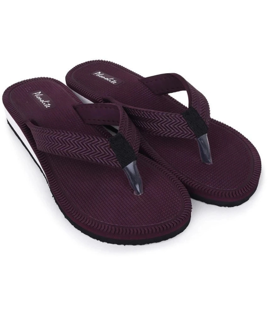 Phonolite Maroon Womens Slipper - None