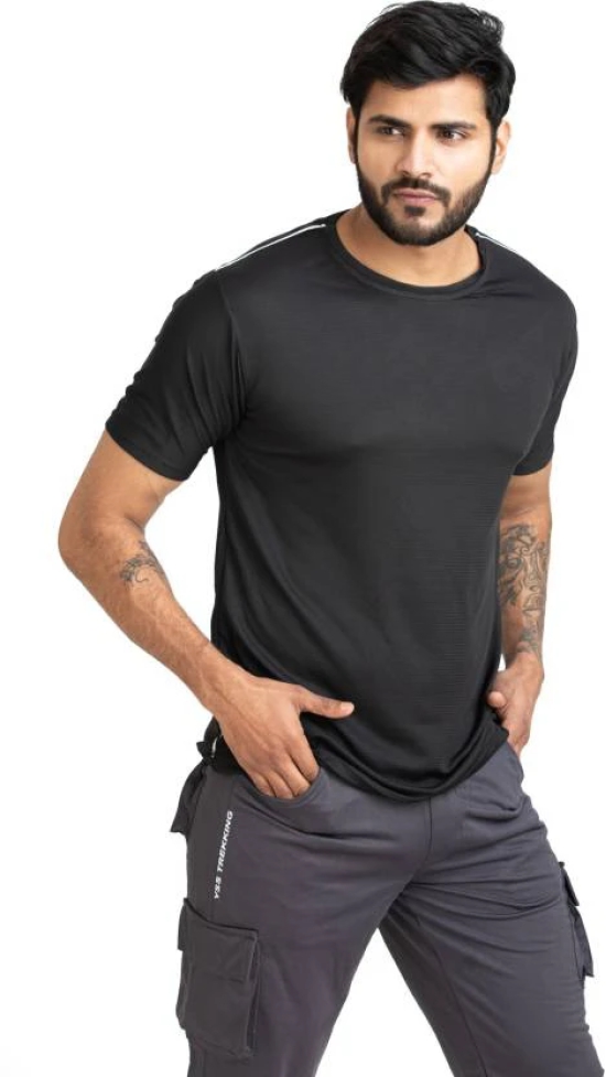 Solid Men Round Neck with Cool Rush Technology Men Solid Round Neck Polyester Black T-Shirt