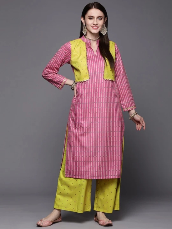 Women Pink Velvet Kurta with Palazzos