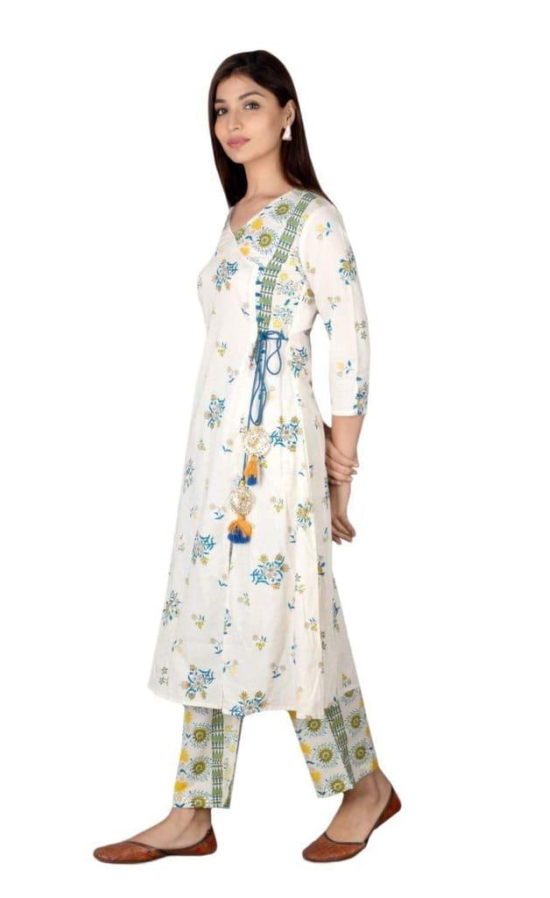 JAIPURETHNICWEAVES Women's Cotton Cambric Floral Printed Angrakha Kurta & Palazzo Set