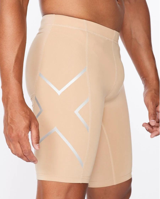 2XU Compression Shorts Mens-L / Black/Silver