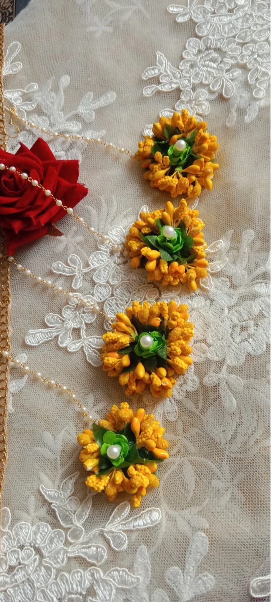 Flower Bindi 4 Piece