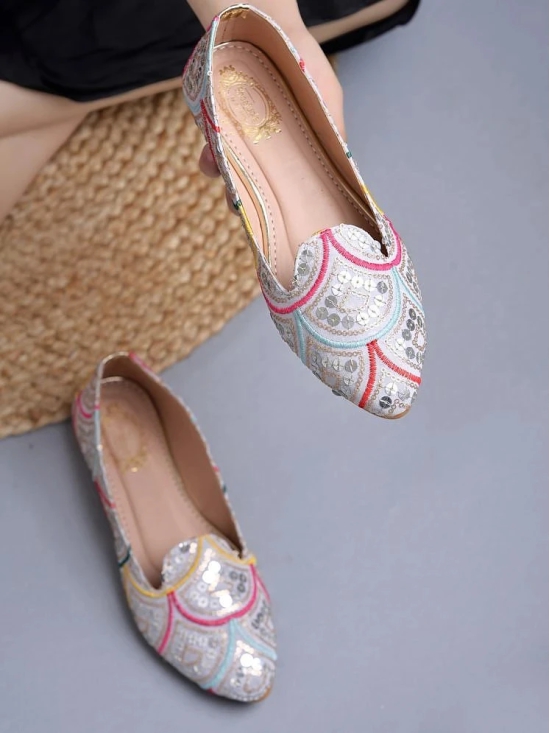 Shoetopia Silver Womens Ethnic Ballerinas - None