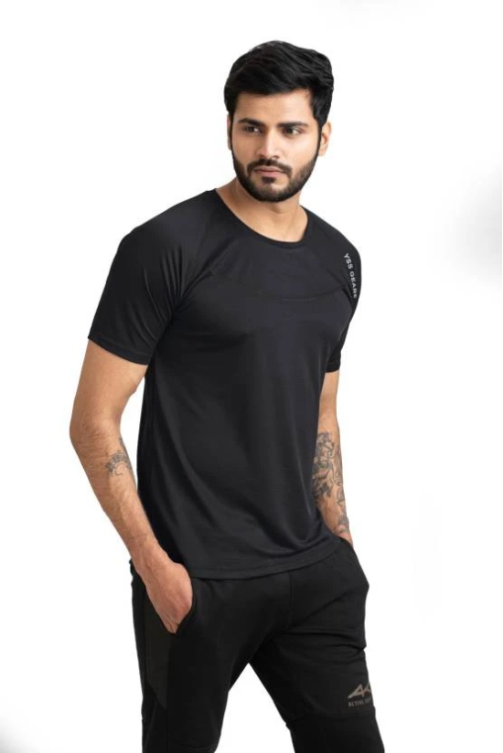 Men Solid Round Neck Polyester Black T-Shirt