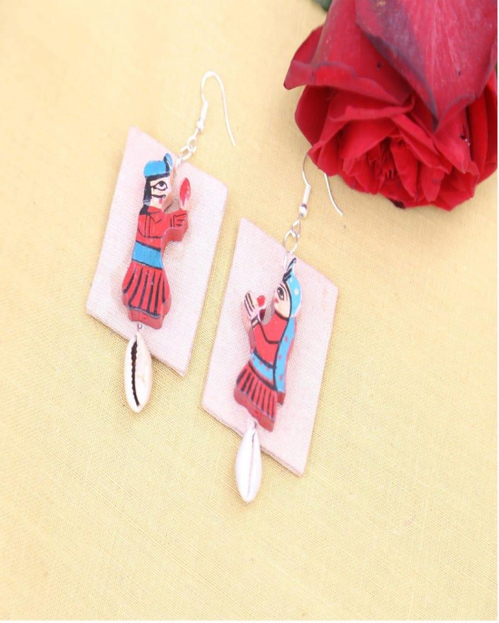 Raja Rani Cream Earring