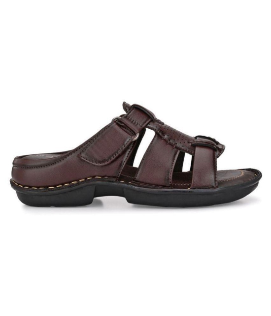 softio Brown Flip Flops - 11