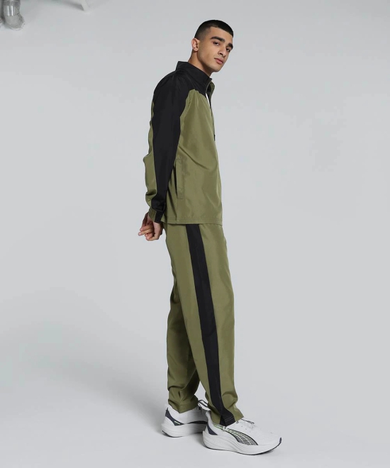 Train Favorite Mens Regular Fit Tracksuit