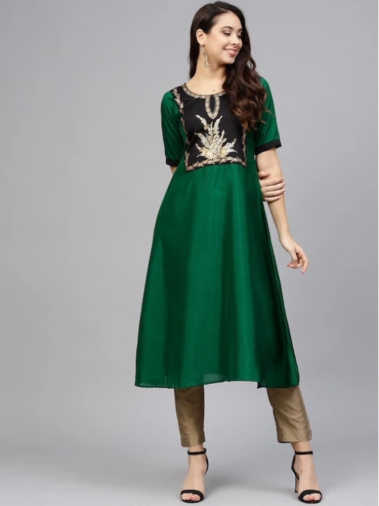 Women Green & Black Yoke Design A-Line Kurta