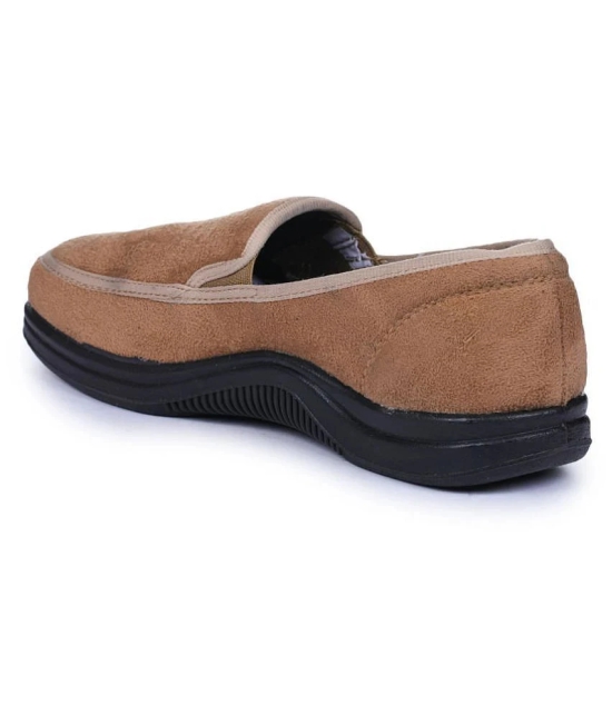 Gliders By Liberty Lifestyle Beige Casual Shoes - 7