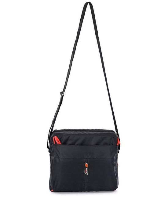 ShoeRise - Black Solid Messenger Bag - Black