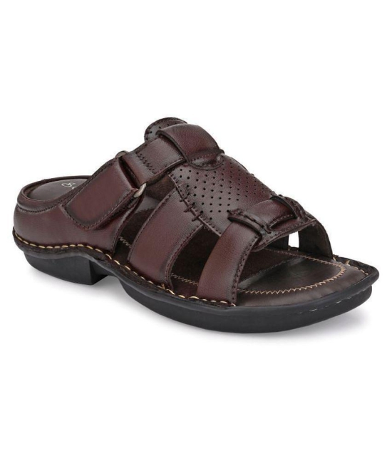 softio Brown Flip Flops - 10