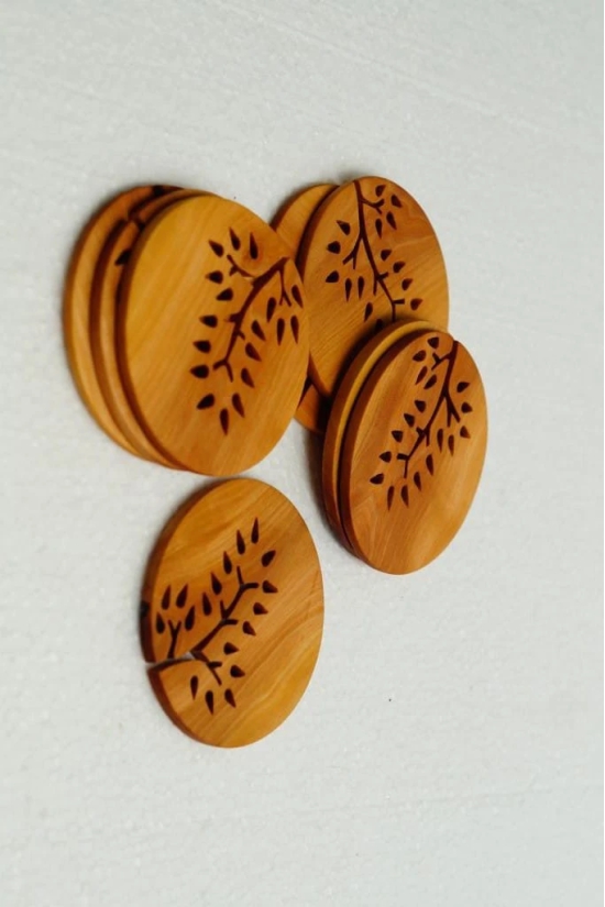  Set of 6 Round Wooden Coasters with Tree of Life Design