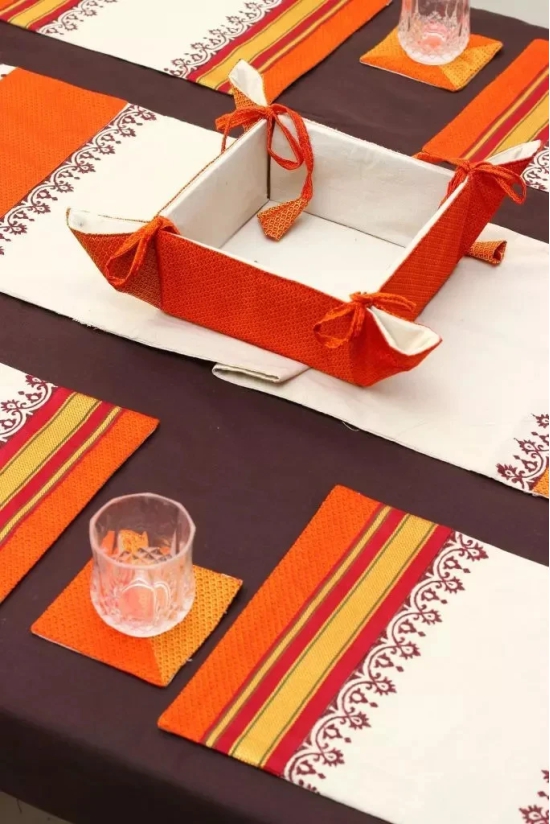 Tisser Hand BlockPrint TableMat &Runner/Tea Coaster Set