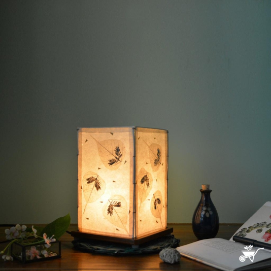 Charmingly Singular Pressed Flower Lampshade