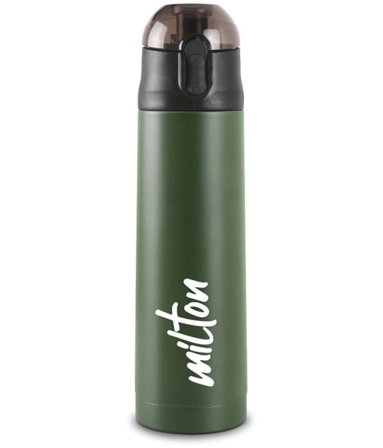 Milton - New Crown 900 black Green Water Bottle 750 mL ( Set of 1 ) - Green