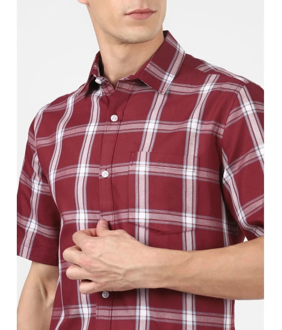 UrbanMark 100% Cotton Regular Fit Checks Half Sleeves Mens Casual Shirt - Maroon ( Pack of 1 ) - None