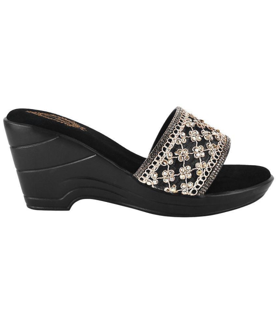 Shoetopia Black Womens Slip On Heels - None