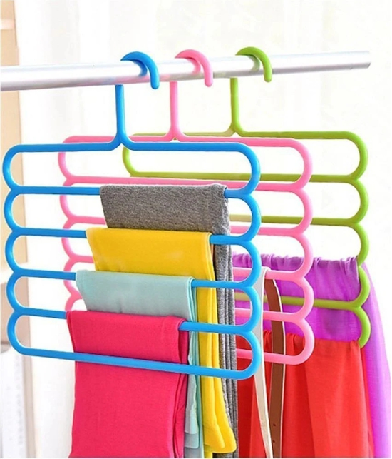 Plastic Multifunctional Hangers ( Pack of 3 )