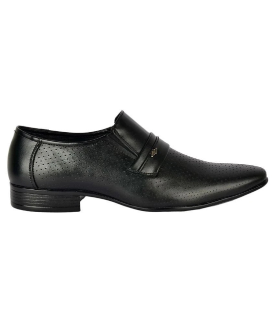 Aadi Black Mens Mocassin Formal Shoes - None