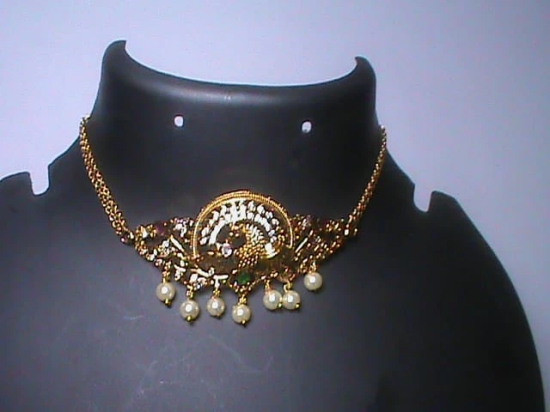 Traditional Indian Gold Plated Kundan Meenakari Peacock Choker Necklace Set with Pearls