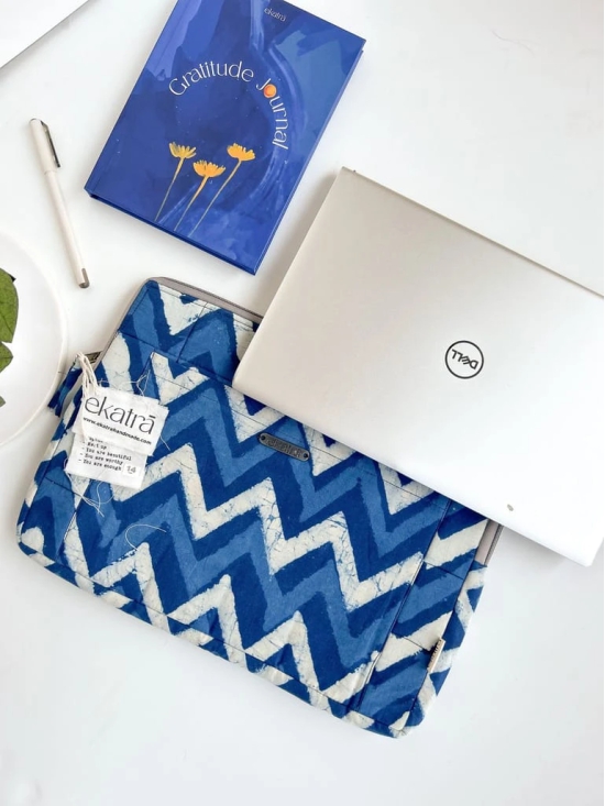 Sustainable Handmade Cotton Laptop Sleeve/Laptop Cover by Ekatra -Indigo Chevron