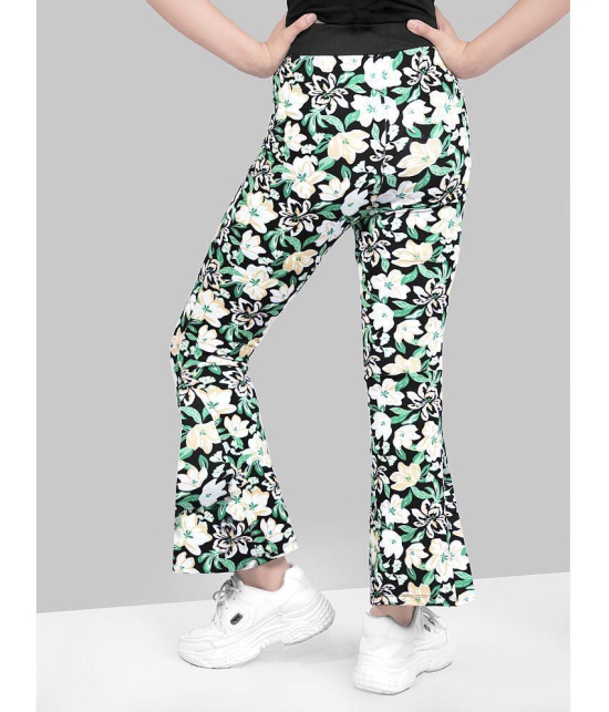 Green and Black printed Flared jeggings - None